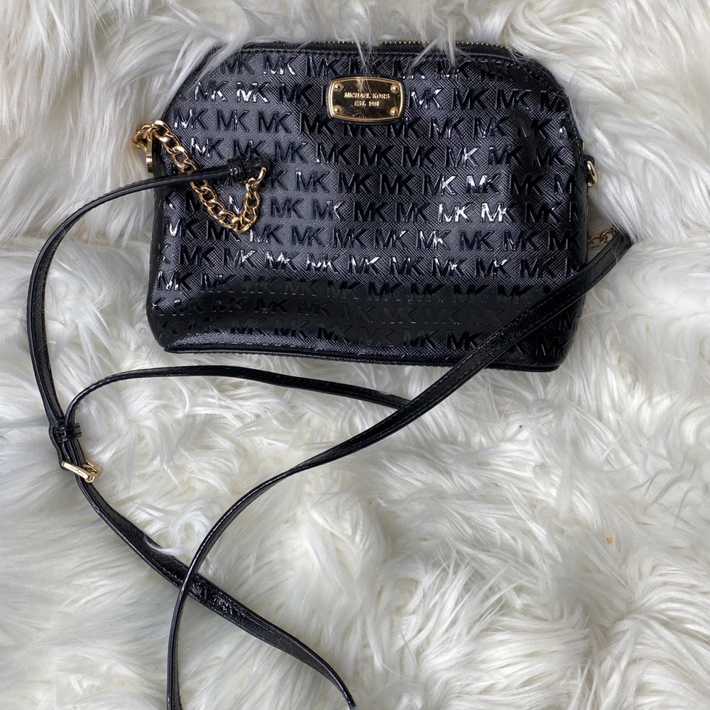Black small jetset Michael kors pursegold accents